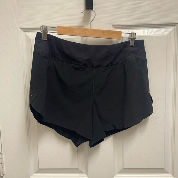 Athleta Pants - Athleta Run With It Shorts
